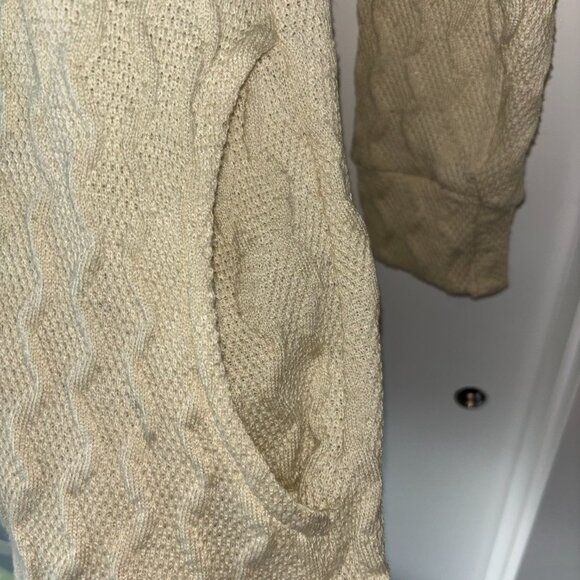 MADE IN CANADA - Cozy Cowl Neck Tunic Sweater - Devil May Wear - Picture 5 of 11